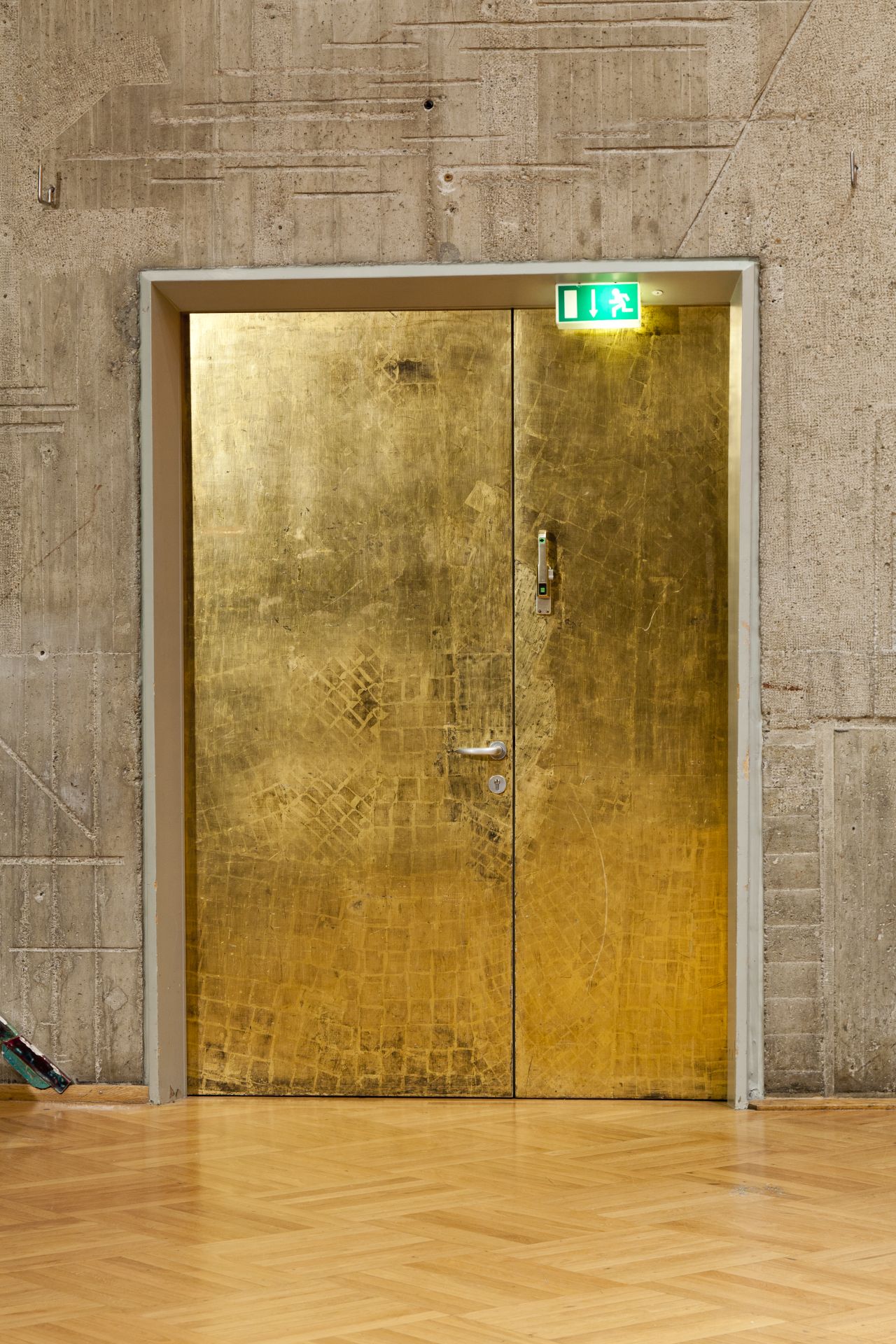 Goldene Tür im Beethoven-Saal